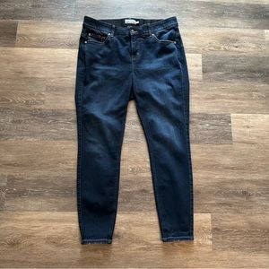 Torrid Feel The Fit Bombshell Skinny Jeans - Size 18 - Premium Stretch!